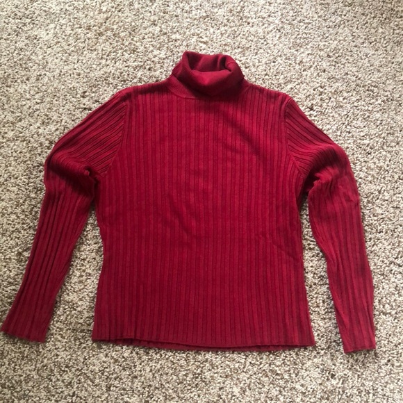i.e. Petite Women’s XL Red Sweater - Picture 3 of 9